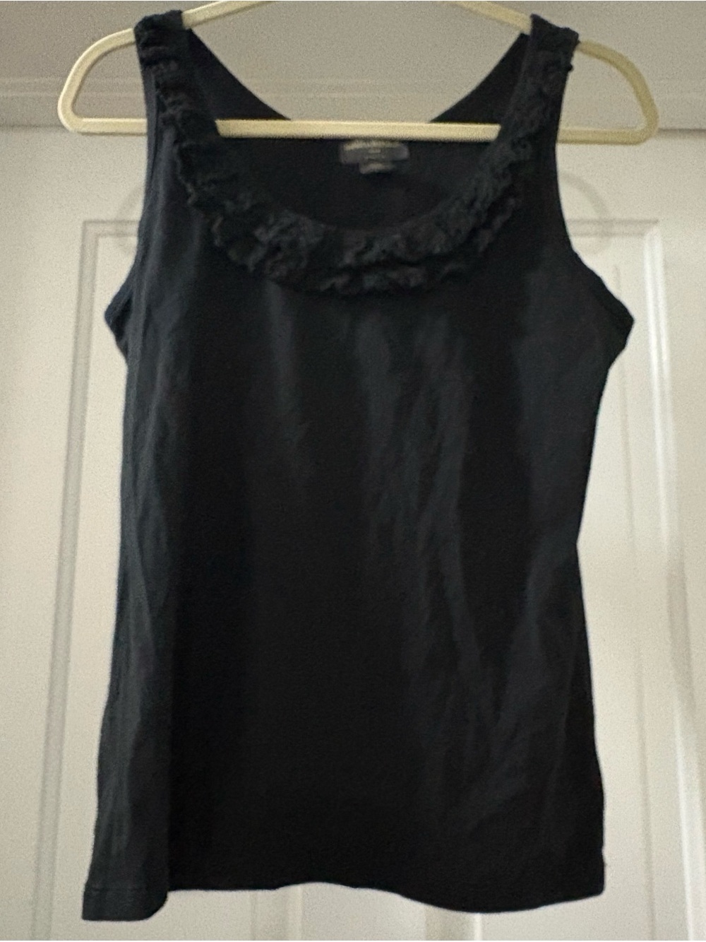 Banana Republic Women’s Black Ruffle-Neck Sleeveless Tank Top Size Large